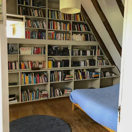 Family House With Pool On The Aubrac